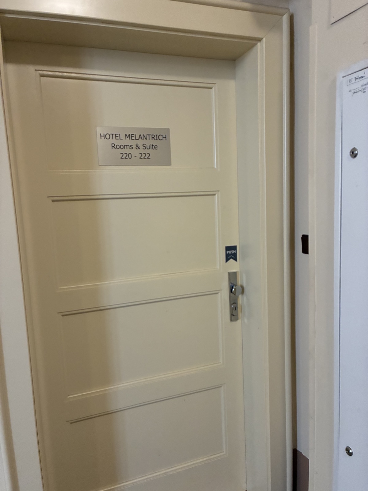 Door to rooms 220 to 222 on the left